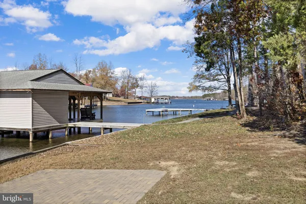 $1,099,000 | 14 Oak Road, Bumpass, VA 23024