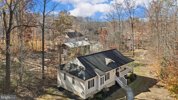 $1,099,000 | 14 Oak Road, Bumpass, VA 23024