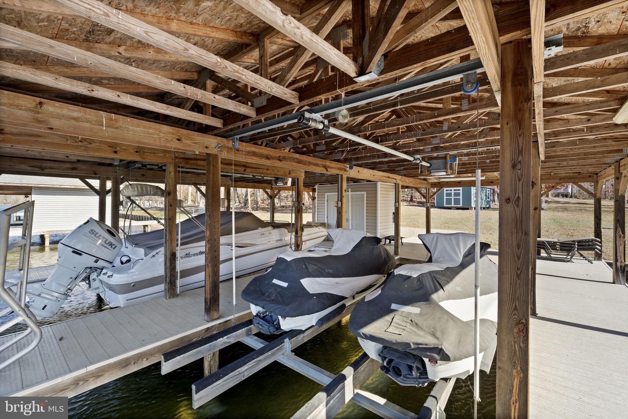 14 Oak Road Bumpass, VA 23024 - Photo 9 of 75 a roof deck with couch