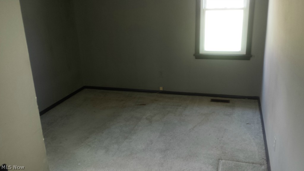 4898 Forest Road Mentor, OH 44060 - Photo 15 of 21