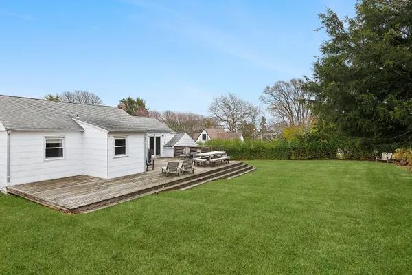 $20,000 | 33 South South Delrey Road, Montauk, NY 11954