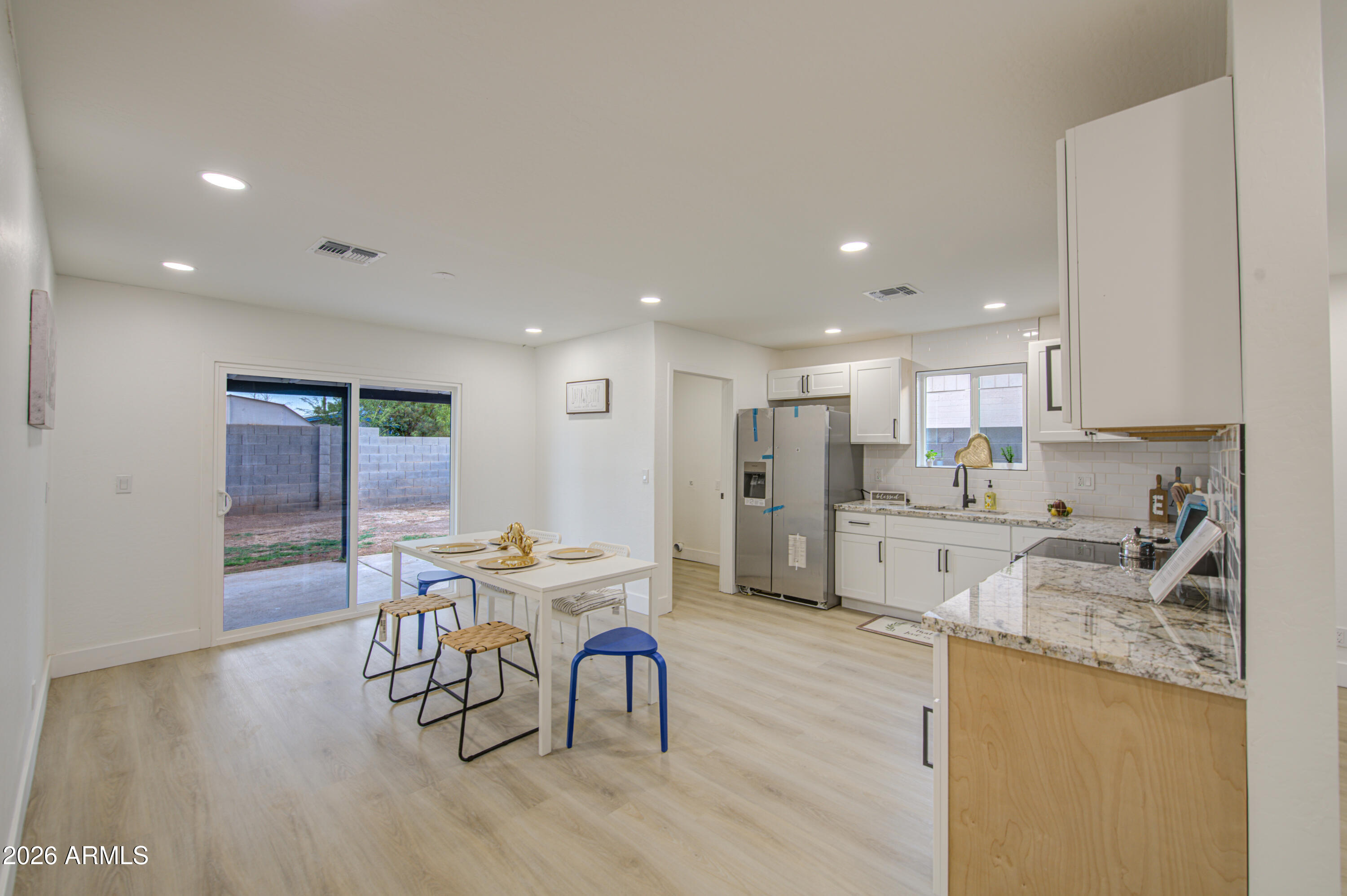 6427 West Lawrence Road Glendale, AZ 85301 - Photo 8 of 33