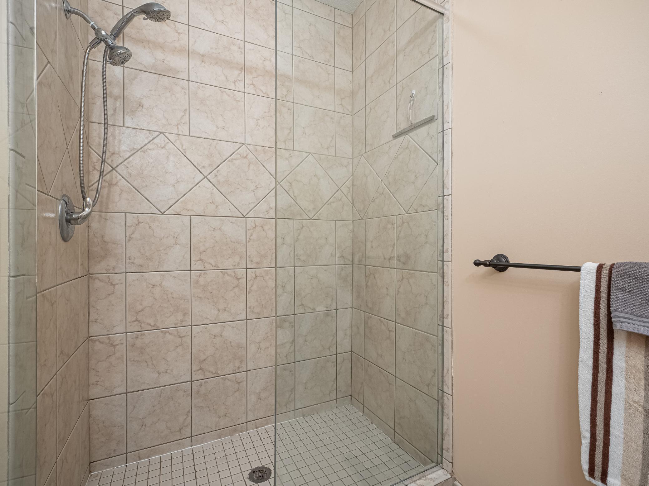 2113 Village Terrace Bloomington, MN 55431 - Photo 15 of 39