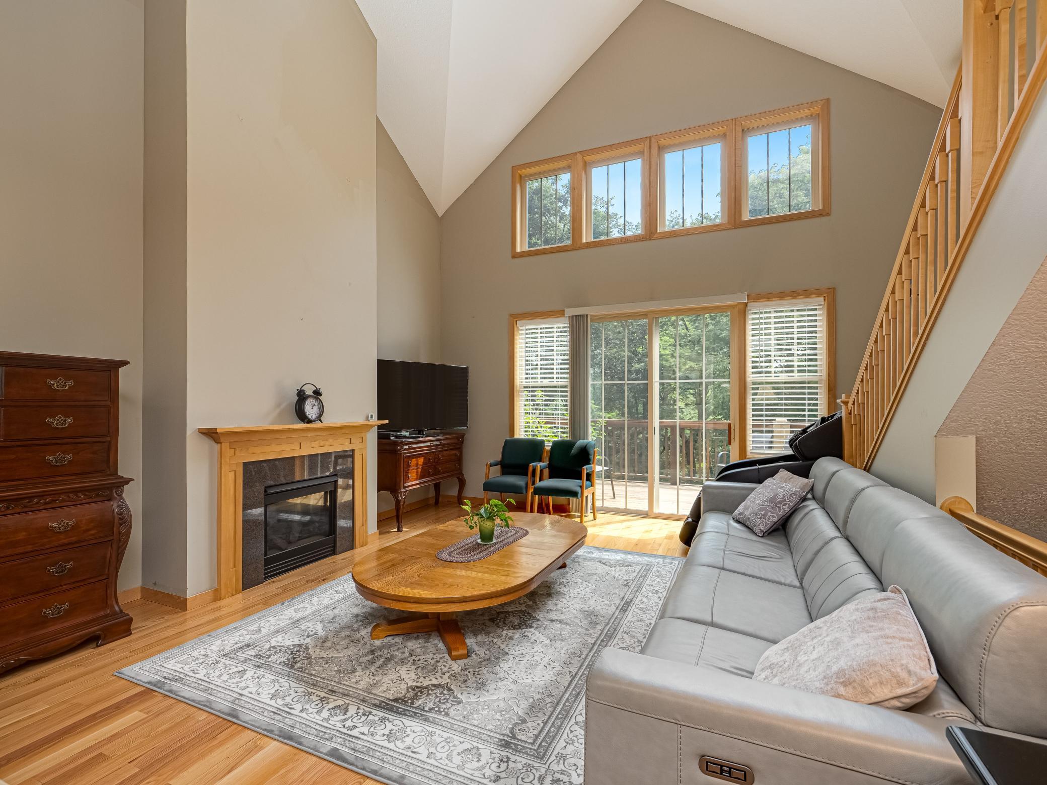 2113 Village Terrace Bloomington, MN 55431 - Photo 5 of 39