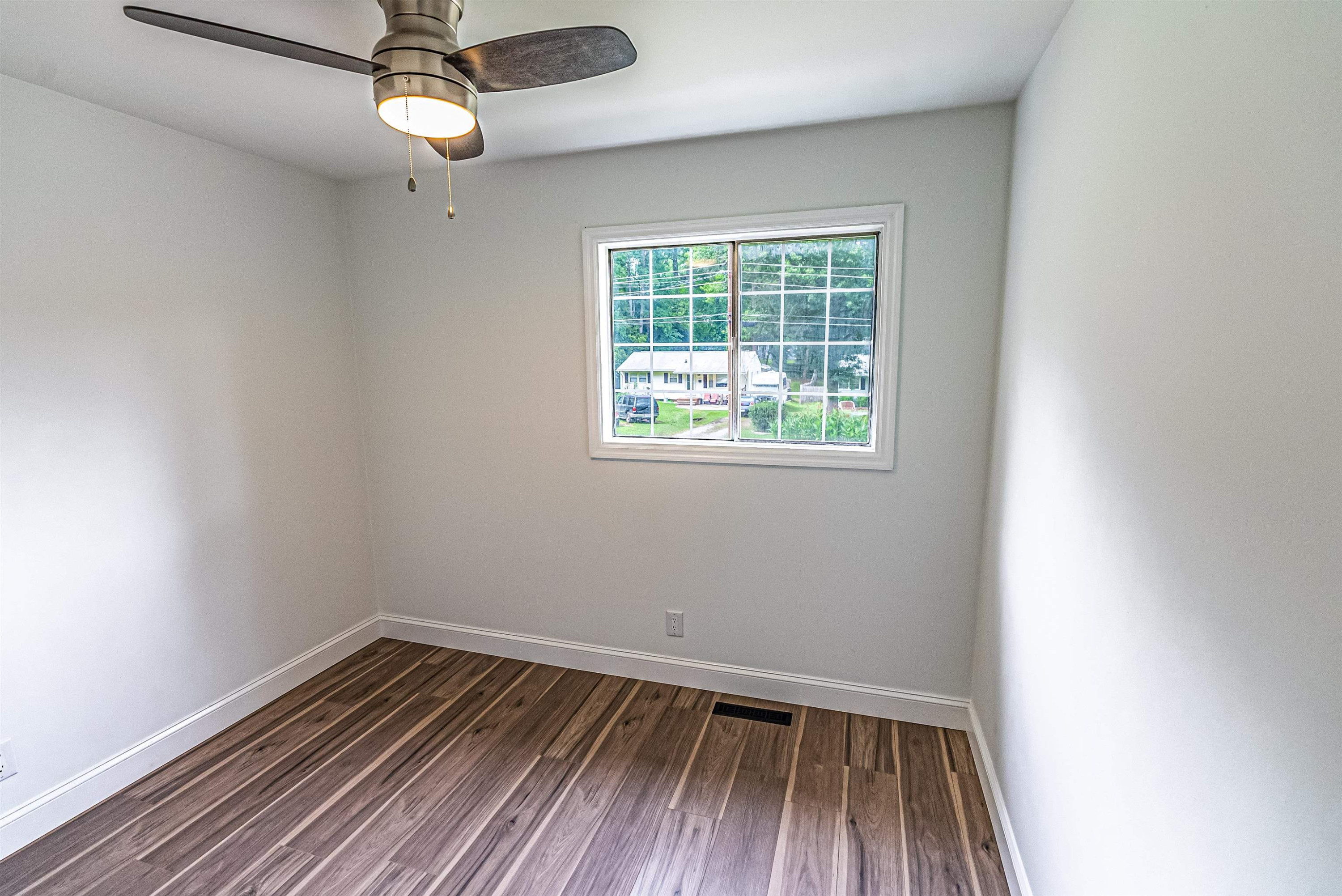 1632 Greenbriar Road Durham, NC 27701 - Photo 23 of 34 Bedroom #3