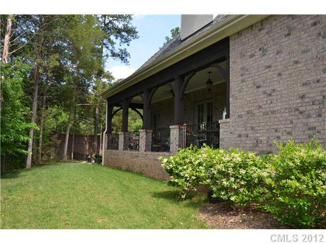 7128 Old Providence Road Charlotte, NC 28226 - Photo 2 of 13