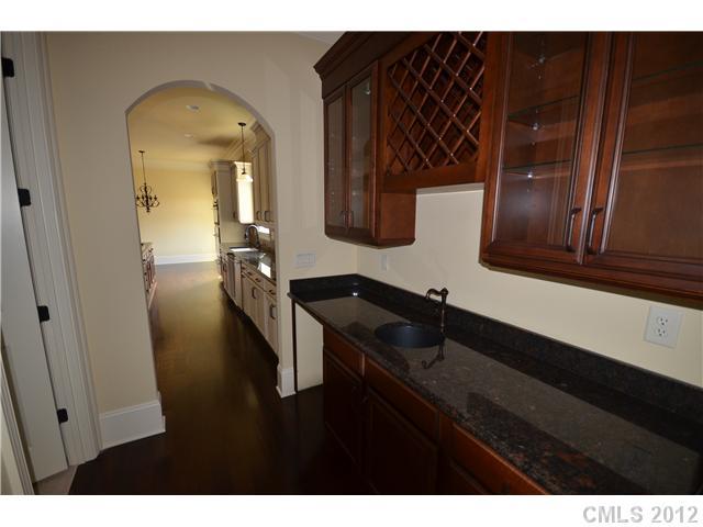 7128 Old Providence Road Charlotte, NC 28226 - Photo 5 of 13