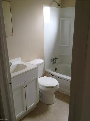 $850 | 720 Warren Street, Unit B, Greensboro, NC 27403