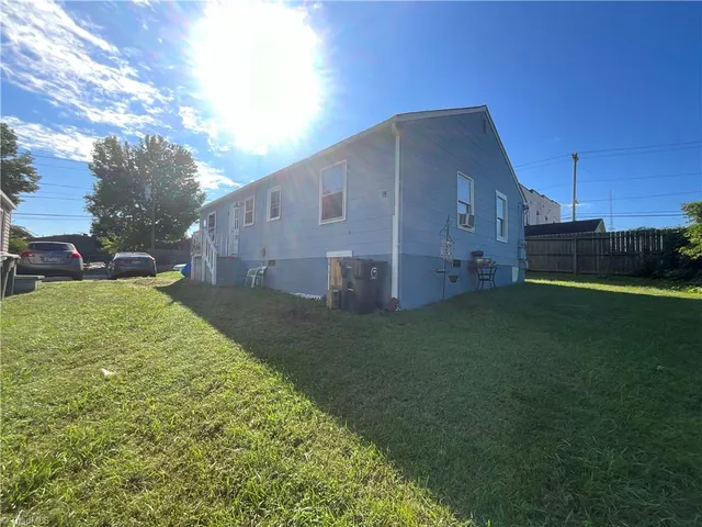 $850 | 720 Warren Street, Unit B, Greensboro, NC 27403