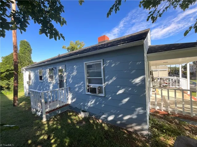 $850 | 720 Warren Street, Unit B, Greensboro, NC 27403