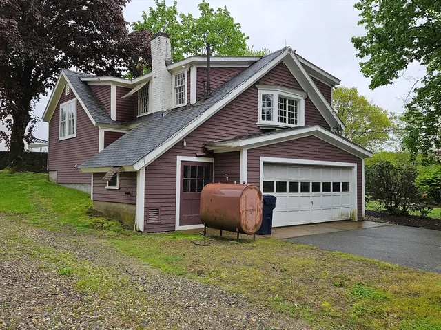 $2,100 | 960 Boston Post Road East, Marlborough, MA 01752