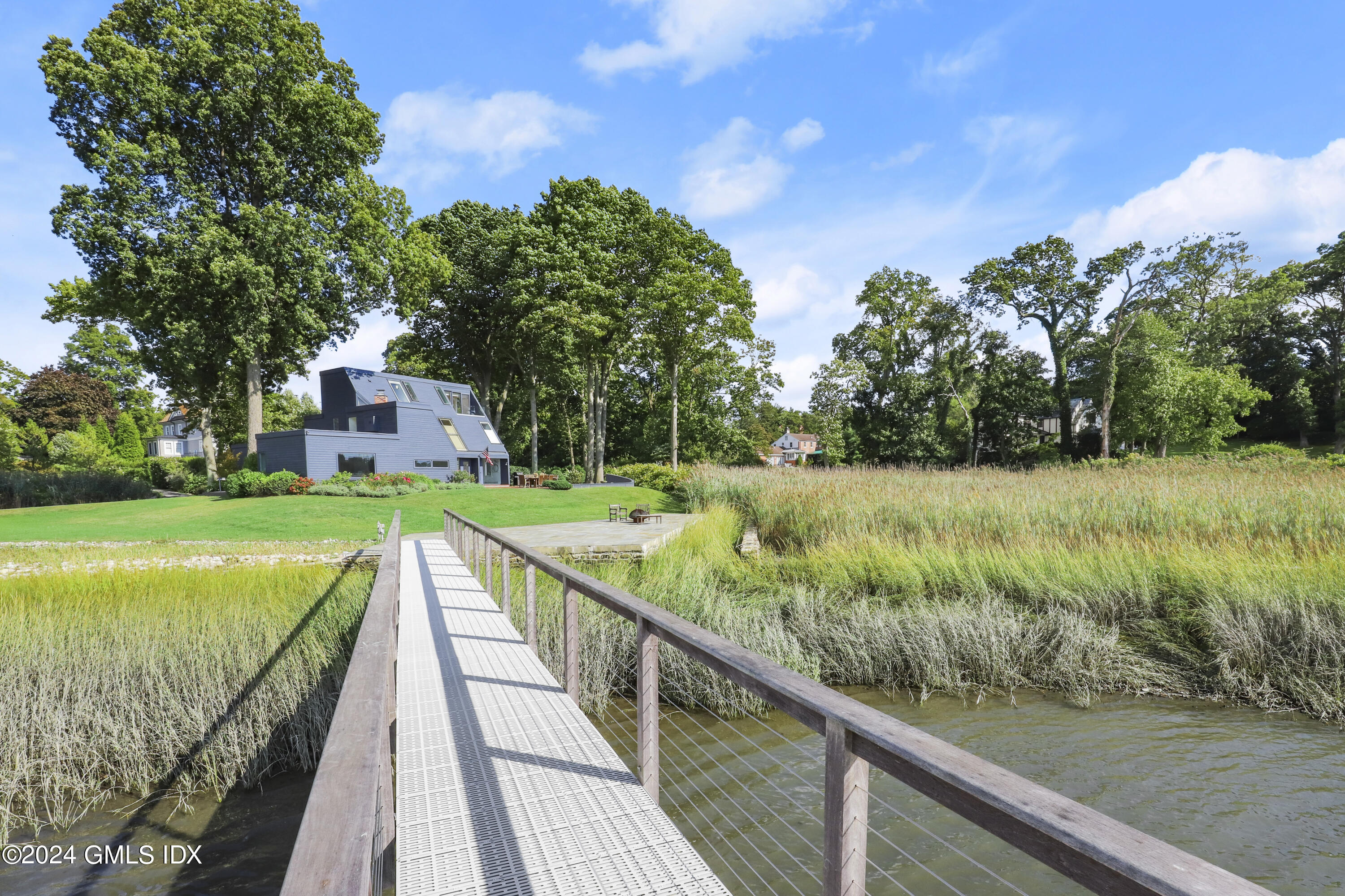 46 Carriglea Drive Riverside, CT 06878 - Photo 44 of 48 a view of swimming pool from a balcony