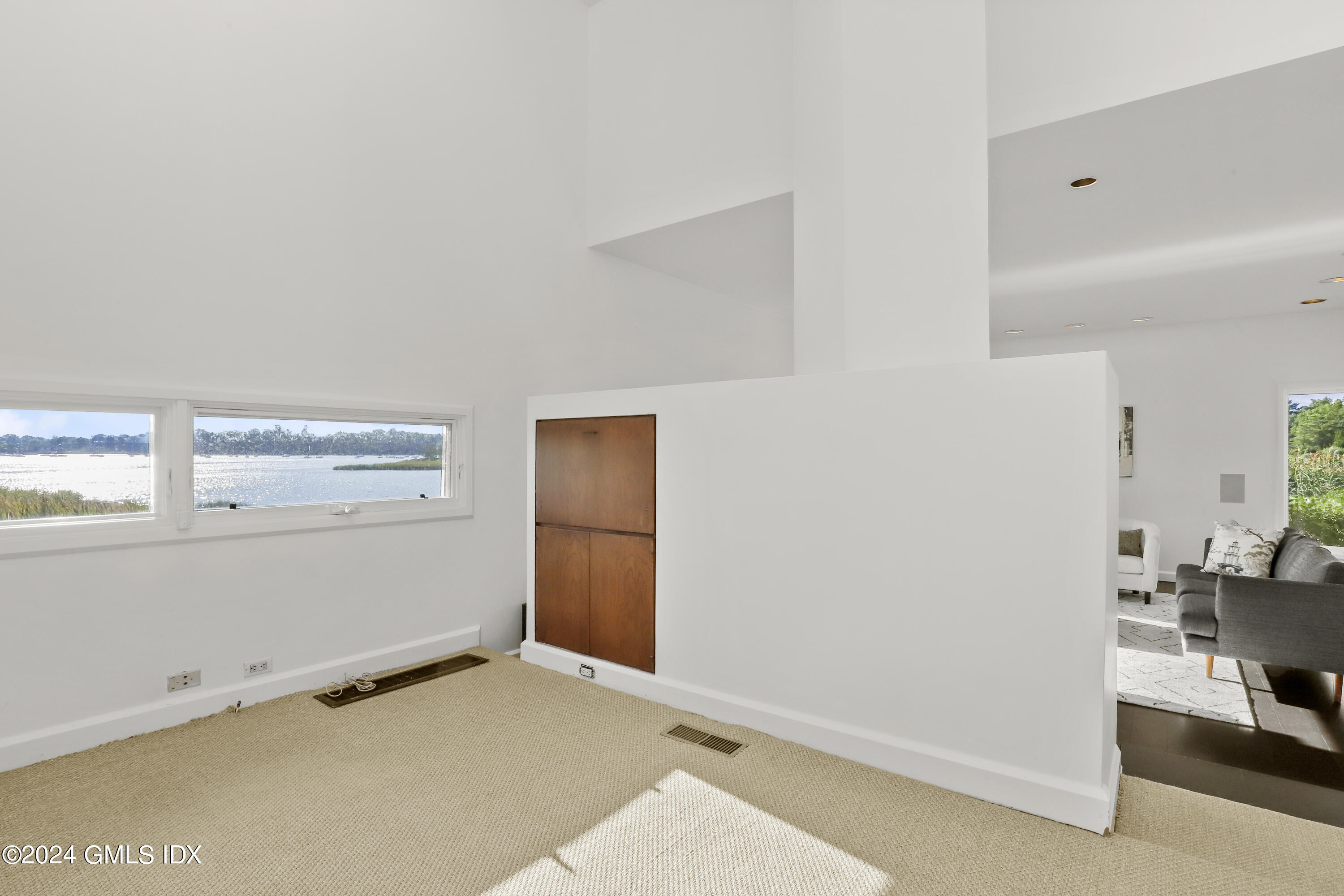 46 Carriglea Drive Riverside, CT 06878 - Photo 7 of 48