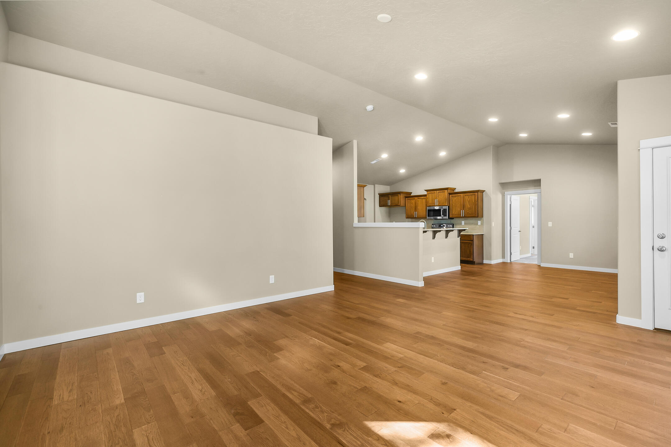 17144 Downey Road Bend, OR 97707 - Photo 41 of 41 Open floorplan perfect for entertaining