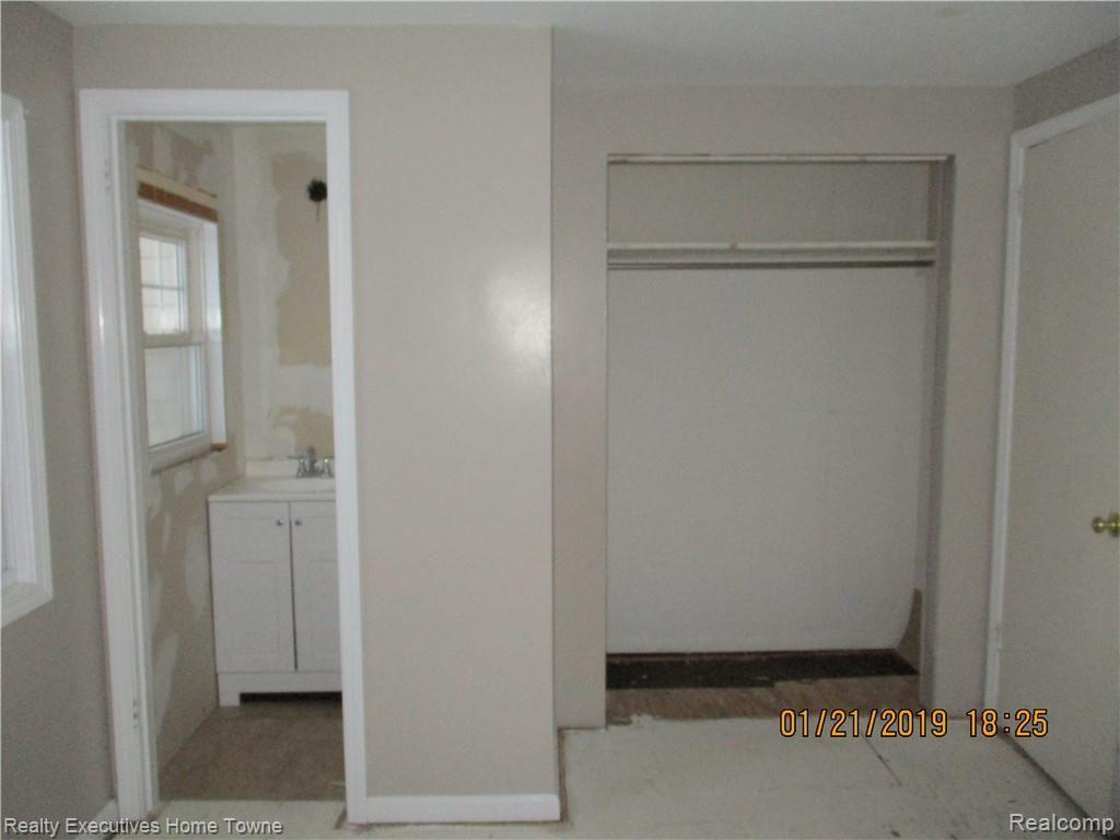 769 Wadhams Road St. Clair, MI 48079 - Photo 6 of 14 IMG_6647.JPG