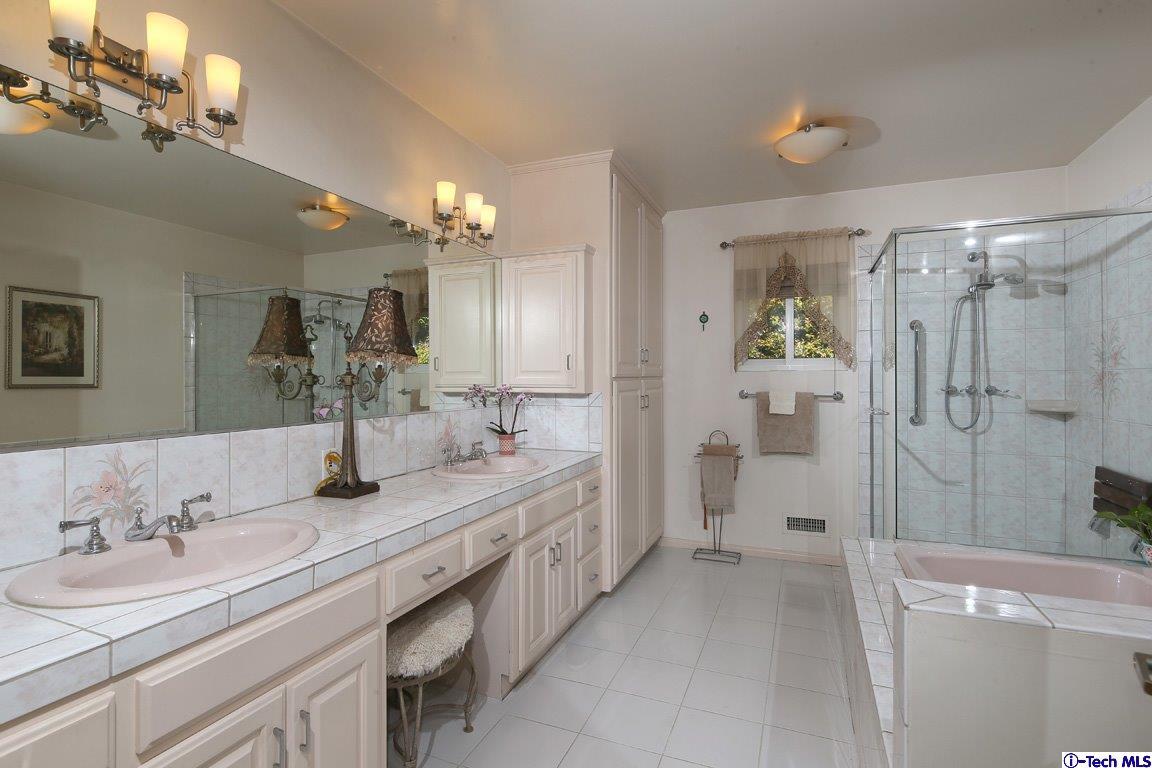1930 Meadowbrook Road Altadena, CA 91001 - Photo 11 of 28 Additional Photo