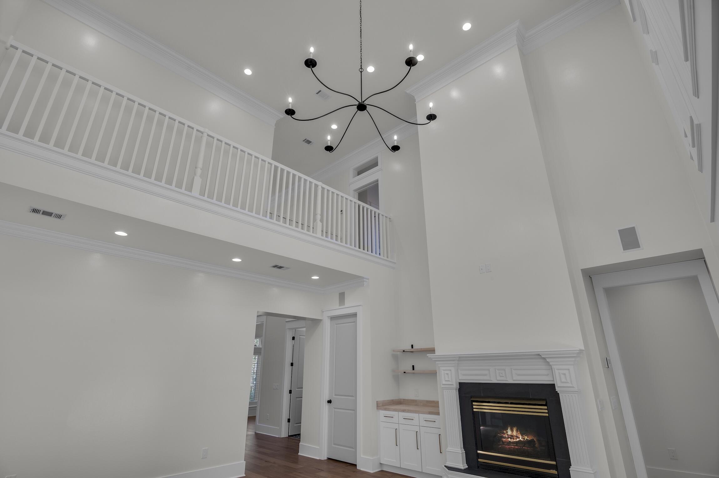 488 Regatta Bay Boulevard Destin, FL 32541 - Photo 11 of 46 a large kitchen with a stove and a refrigerator