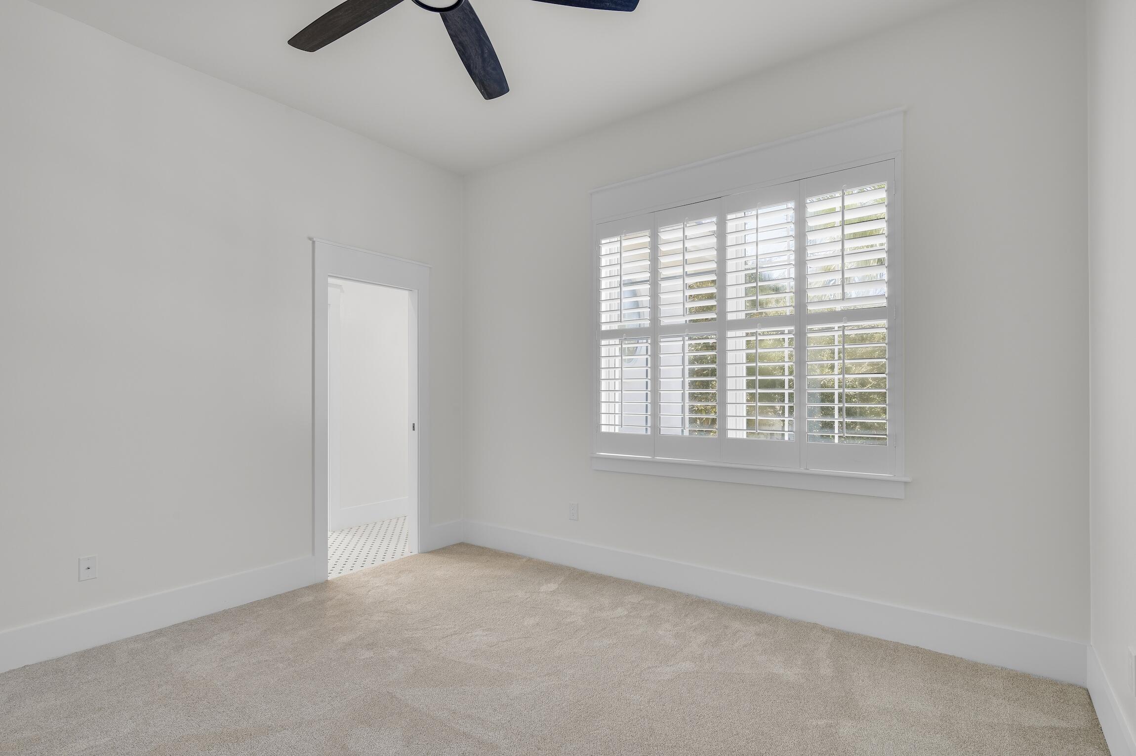 488 Regatta Bay Boulevard Destin, FL 32541 - Photo 33 of 46 an empty room with fan
