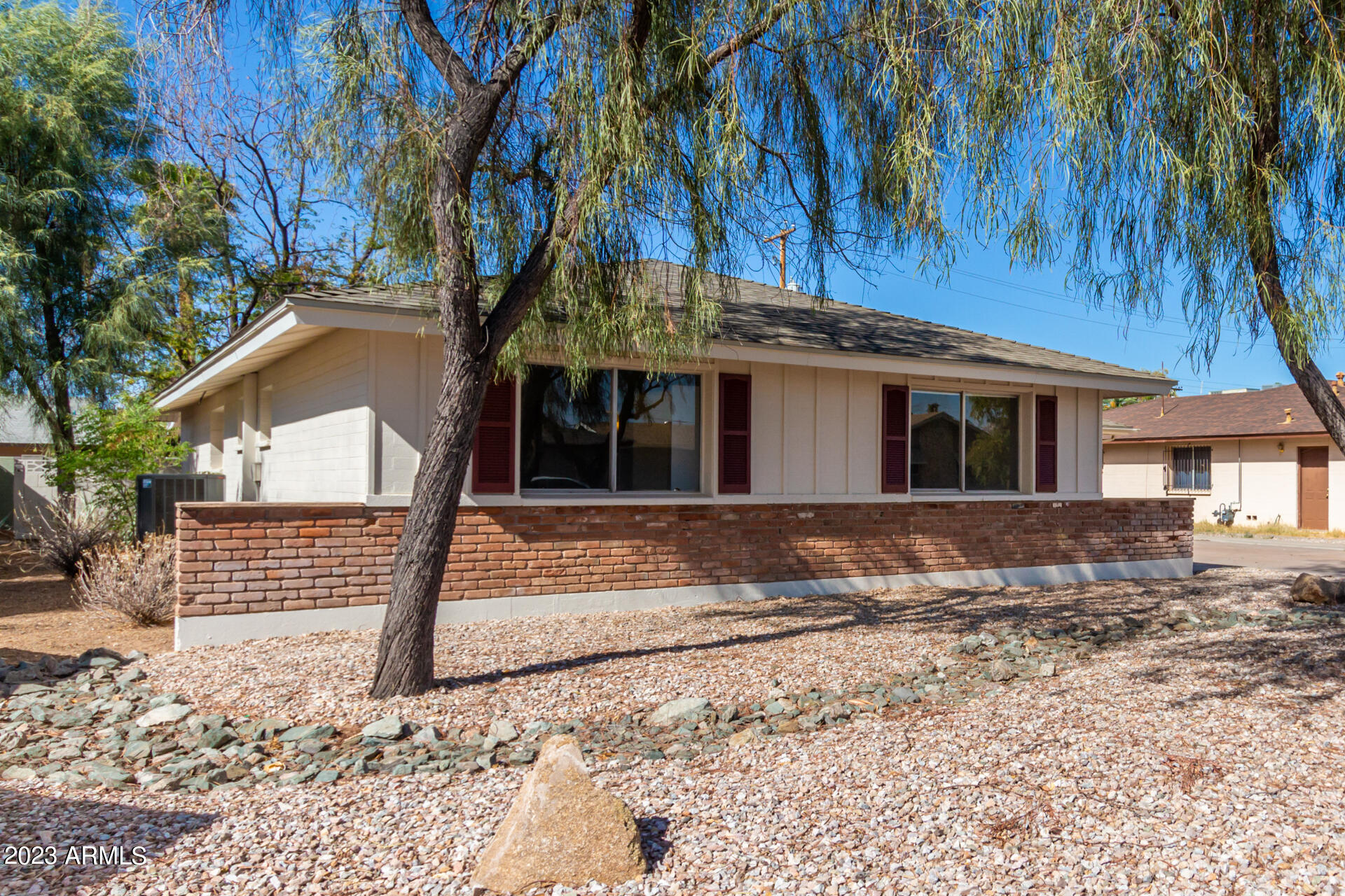 3704 South Terrace Road Tempe, AZ 85282 - Photo 5 of 32 04-Terrace