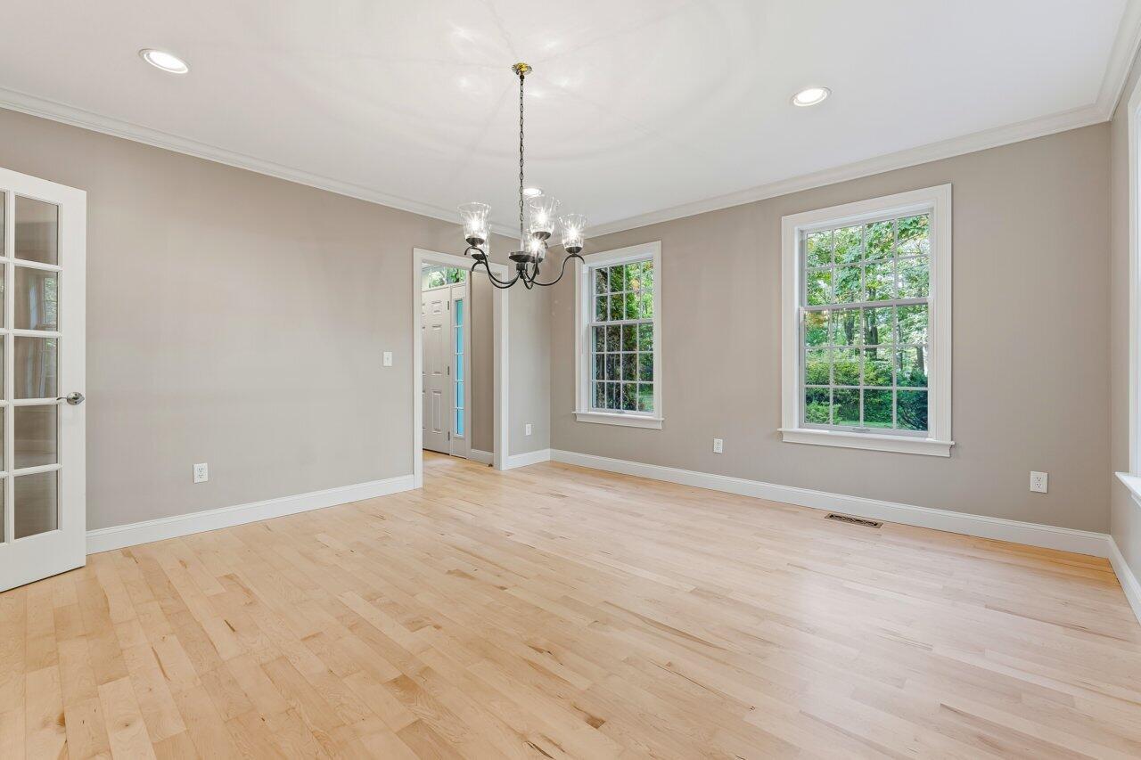 7 Spruce Point Road Kittery, ME 03904 - Photo 9 of 86 9