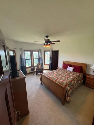 $725,000 | 2 Southeast Eagle Ridge Drive, St. Joseph, MO 64507