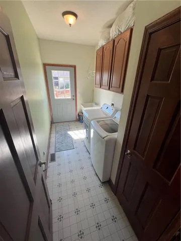 $725,000 | 2 Southeast Eagle Ridge Drive, St. Joseph, MO 64507