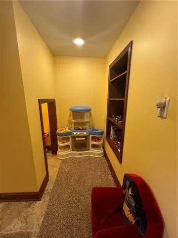 $725,000 | 2 Southeast Eagle Ridge Drive, St. Joseph, MO 64507