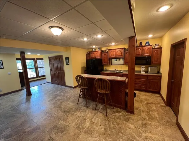 $725,000 | 2 Southeast Eagle Ridge Drive, St. Joseph, MO 64507