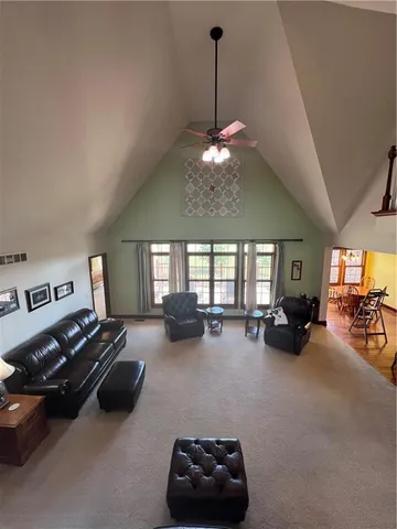 $725,000 | 2 Southeast Eagle Ridge Drive, St. Joseph, MO 64507