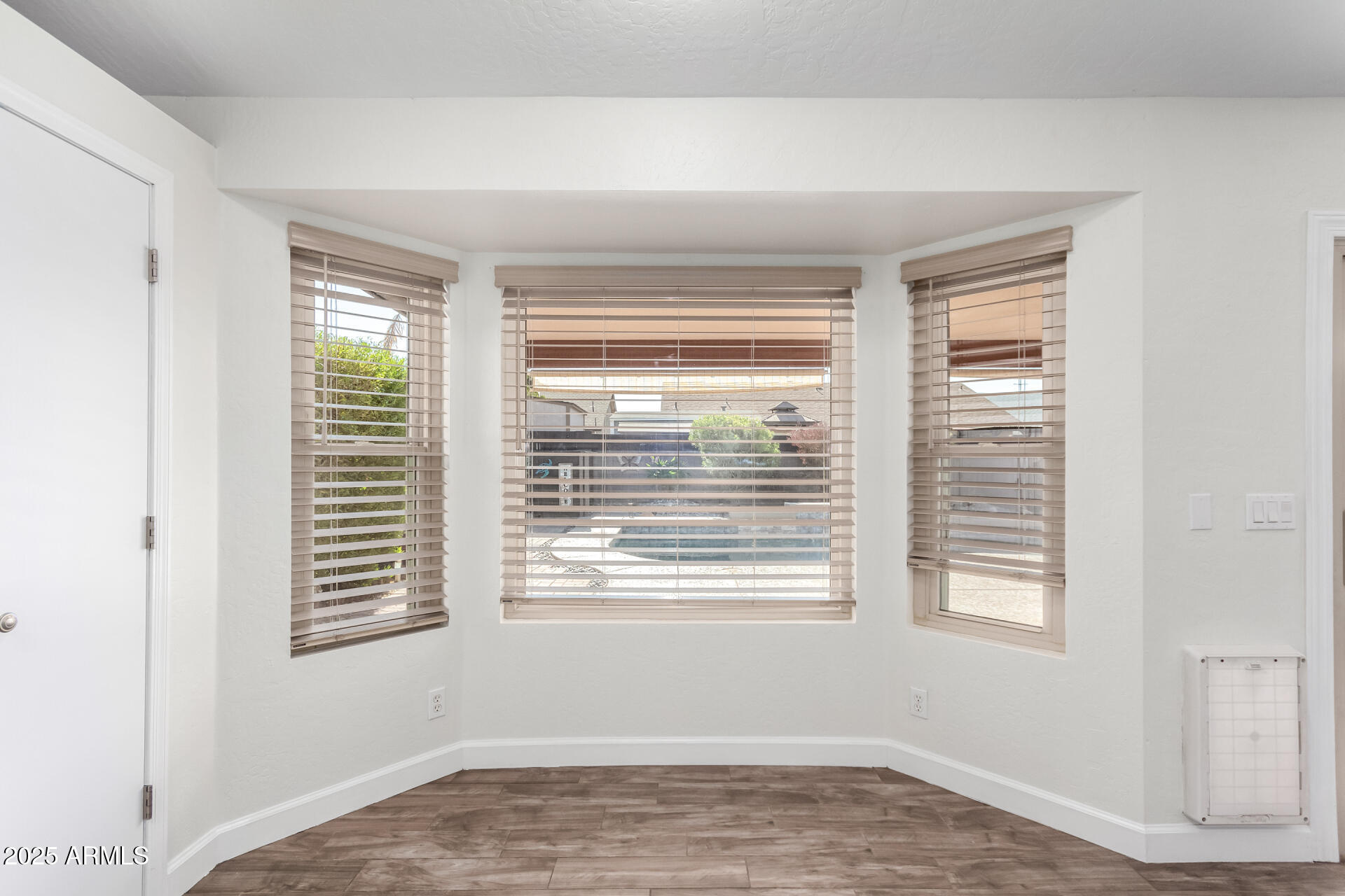 2047 East Devon Road Gilbert, AZ 85296 - Photo 9 of 28 13 Devon