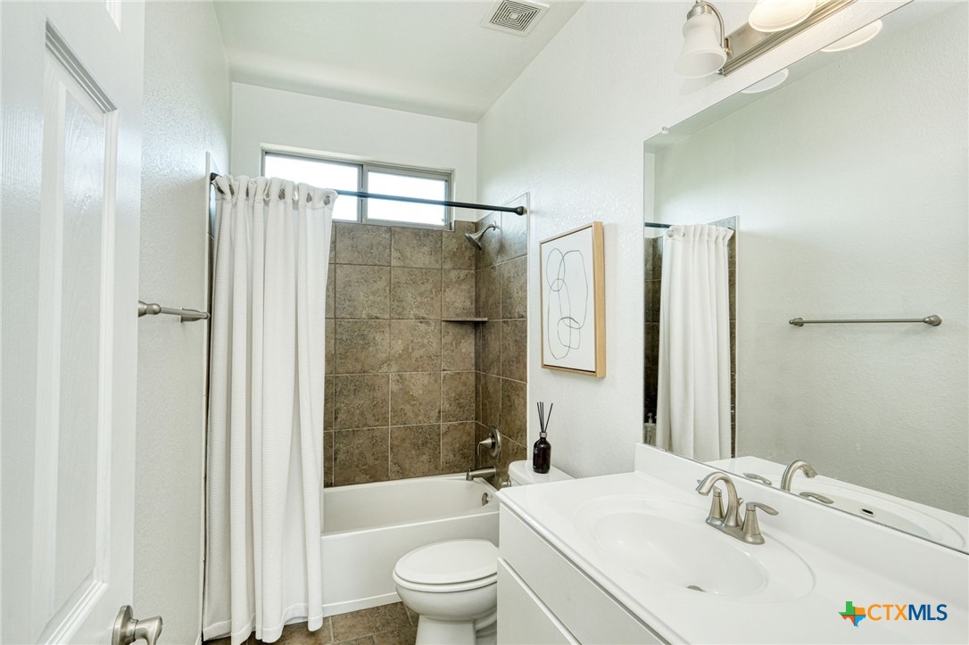 7233 Menchaca Road, Unit 10 Austin, TX 78745 - Photo 9 of 15