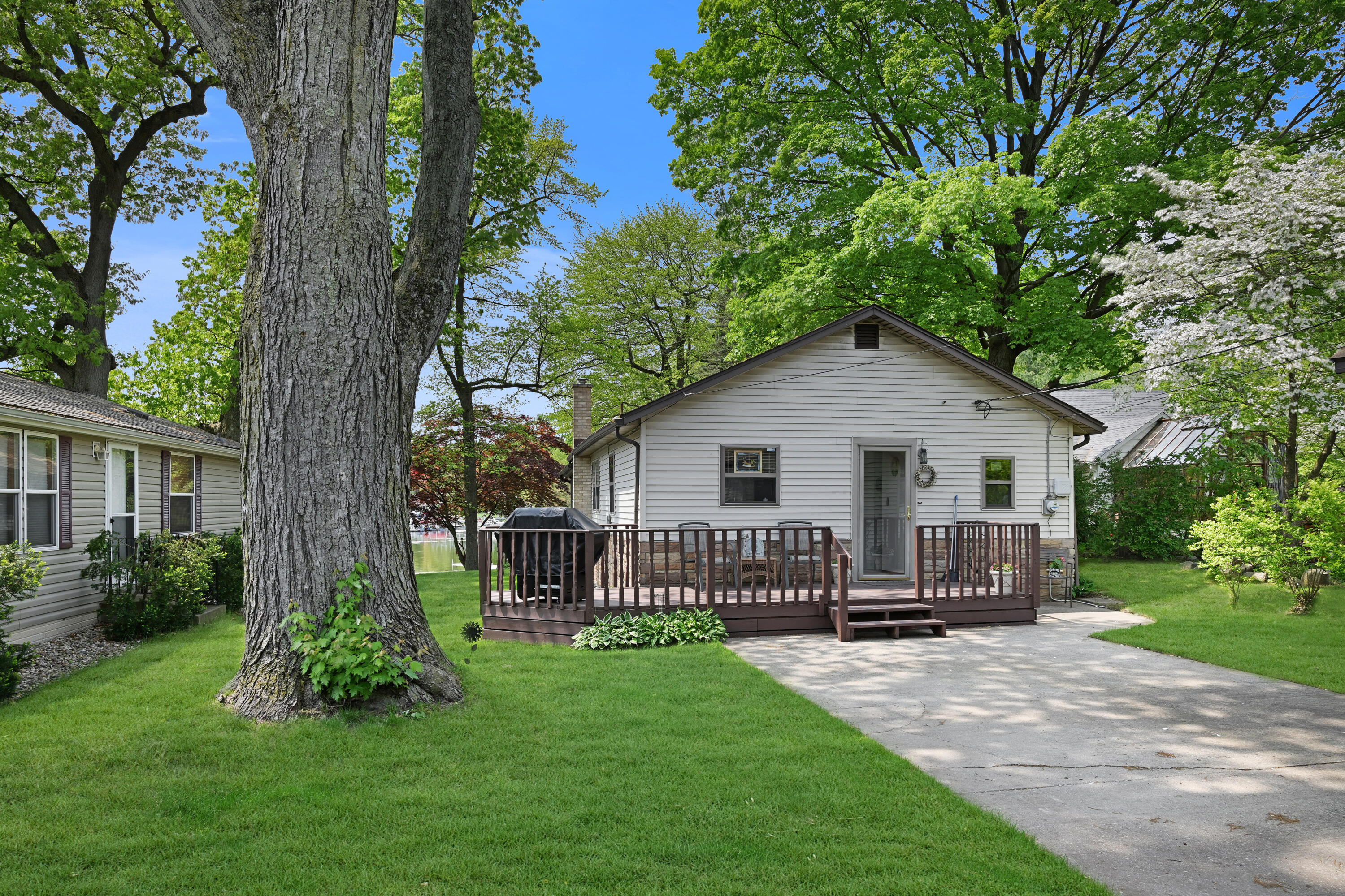 69960 Garver Lake Road Edwardsburg, MI 49112 - Photo 30 of 33 DSC_0077a