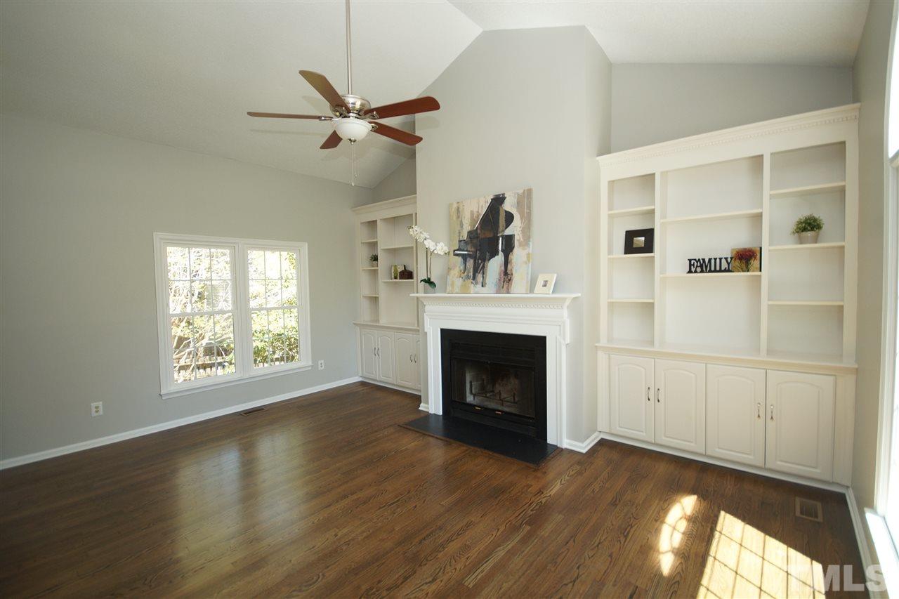 5500 Edgebury Road Raleigh, NC 27613 - Photo 3 of 25