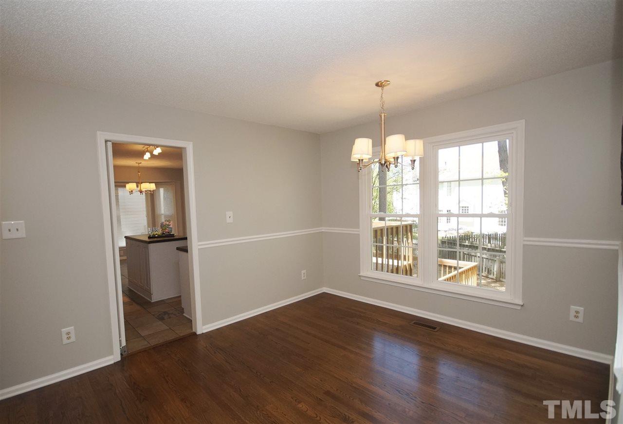 5500 Edgebury Road Raleigh, NC 27613 - Photo 8 of 25