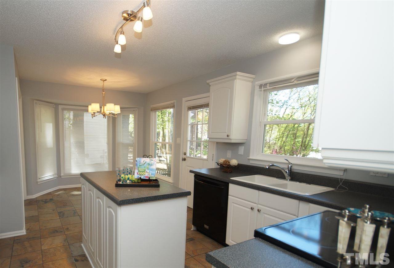 5500 Edgebury Road Raleigh, NC 27613 - Photo 10 of 25