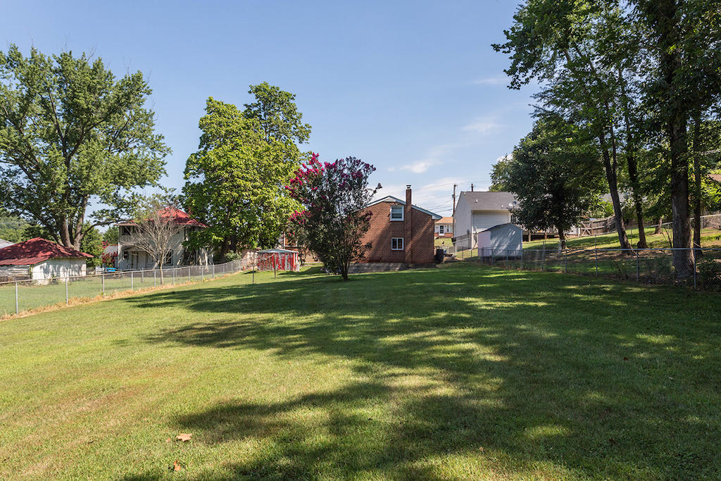 1373 Craig Robertson Road Southeast Roanoke, VA 24014 - Photo 21 of 24 DGA_7620