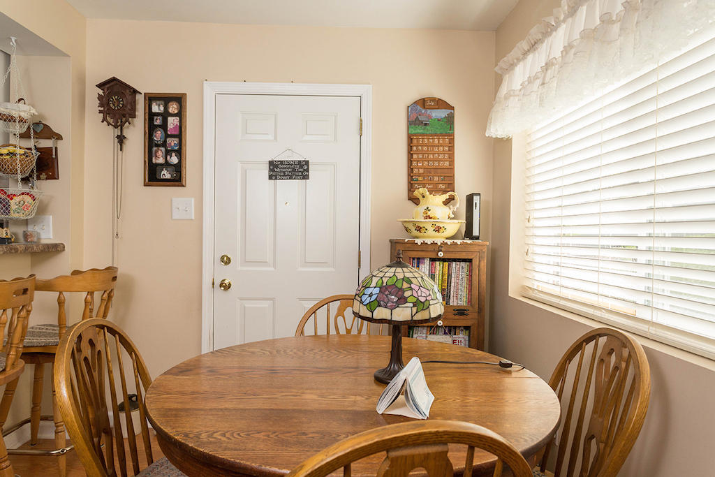 1373 Craig Robertson Road Southeast Roanoke, VA 24014 - Photo 10 of 24 DGA_7609