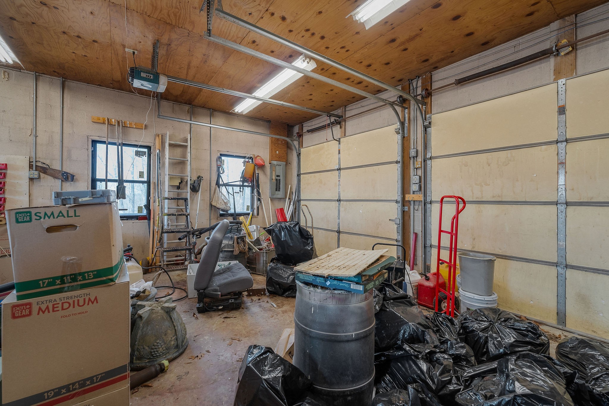 5980 Ashburn Road Baxter, TN 38544 - Photo 41 of 65 a room with gym equipment