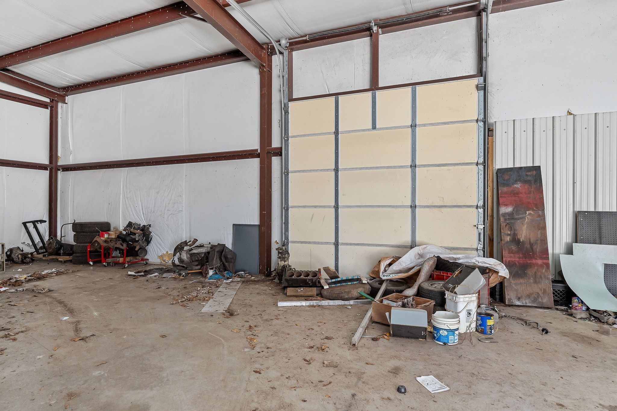 5980 Ashburn Road Baxter, TN 38544 - Photo 47 of 65 a view of a room with gym equipment and a large window