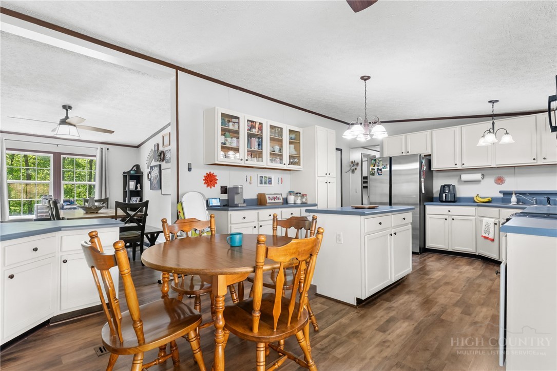 152 Pioneer Ridge Sparta, NC 28675 - Photo 17 of 48
