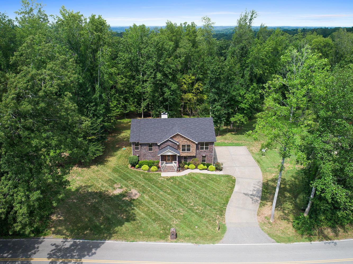 2202 Bend Road Clarksville, TN 37040 - Photo 2 of 29 Gallery Image 2