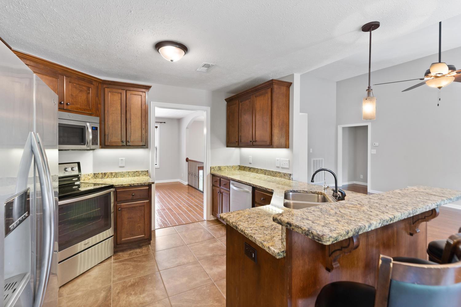 2202 Bend Road Clarksville, TN 37040 - Photo 4 of 29 Gallery Image 4