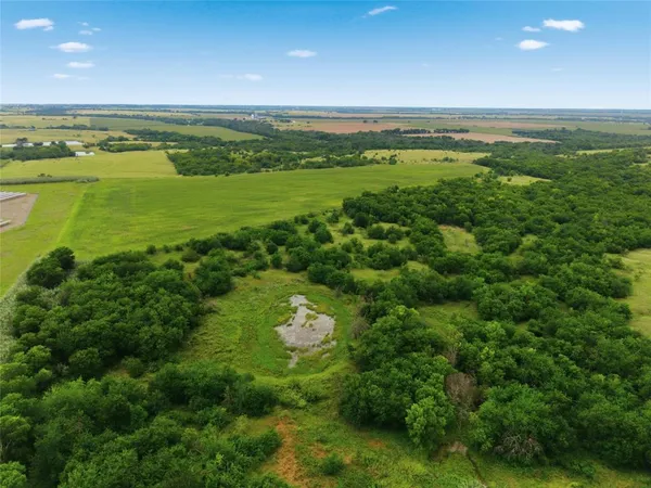$550,000 | 3165 Rd Abbott Tx 76621 Road, Abbott, TX 76621