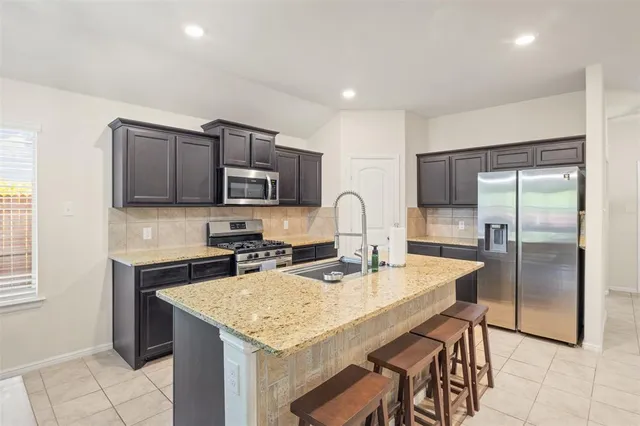 $305,000 | 933 Walls Boulevard, Crowley, TX 76036