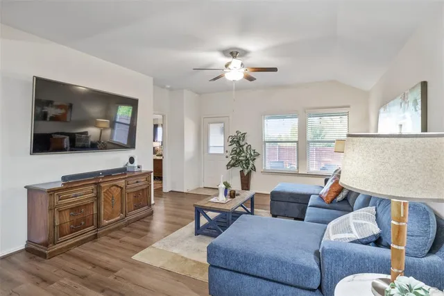 $305,000 | 933 Walls Boulevard, Crowley, TX 76036