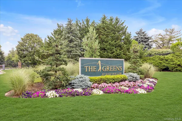 $615,000 | 928 Altessa Boulevard, Melville, NY 11747