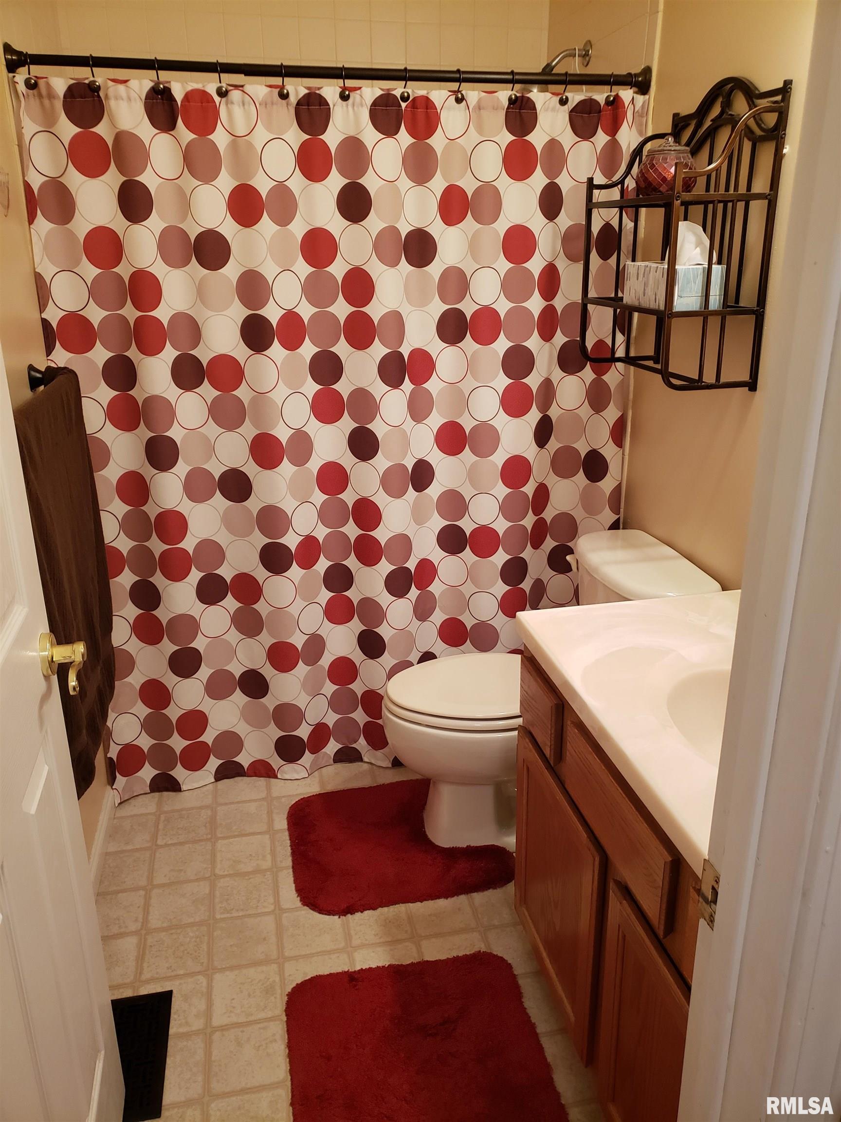 4008 Hoffman Drive Springfield, IL 62707 - Photo 8 of 16 Gallery Image 8