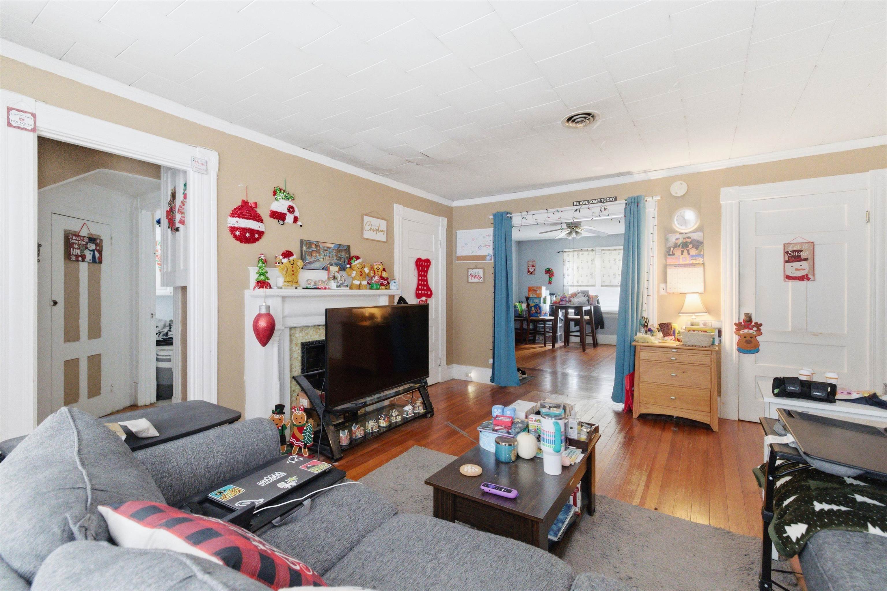 552 Spruce Street Manchester, NH 03103 - Photo 11 of 18 Gallery Image 11