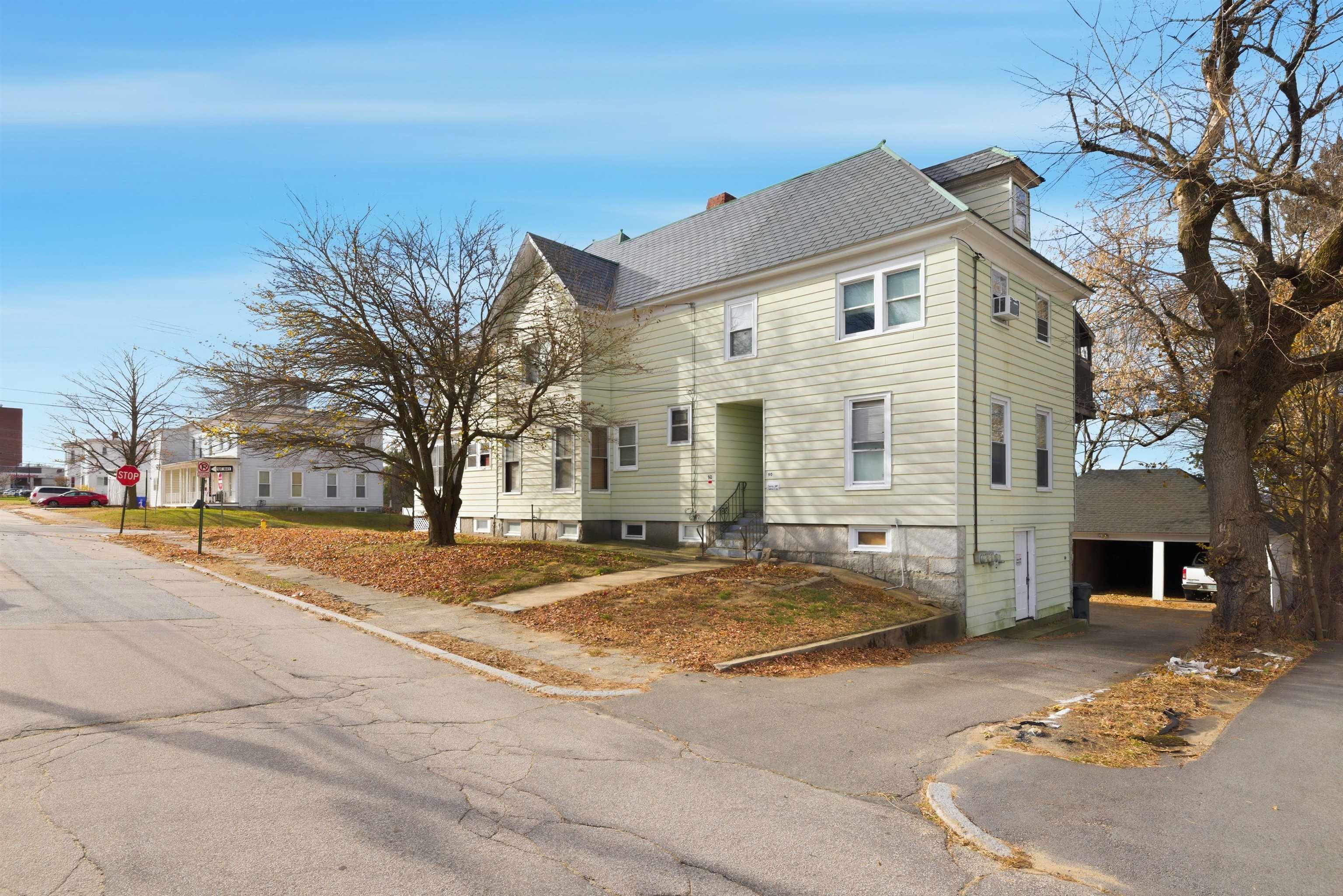 552 Spruce Street Manchester, NH 03103 - Photo 2 of 18 Gallery Image 2