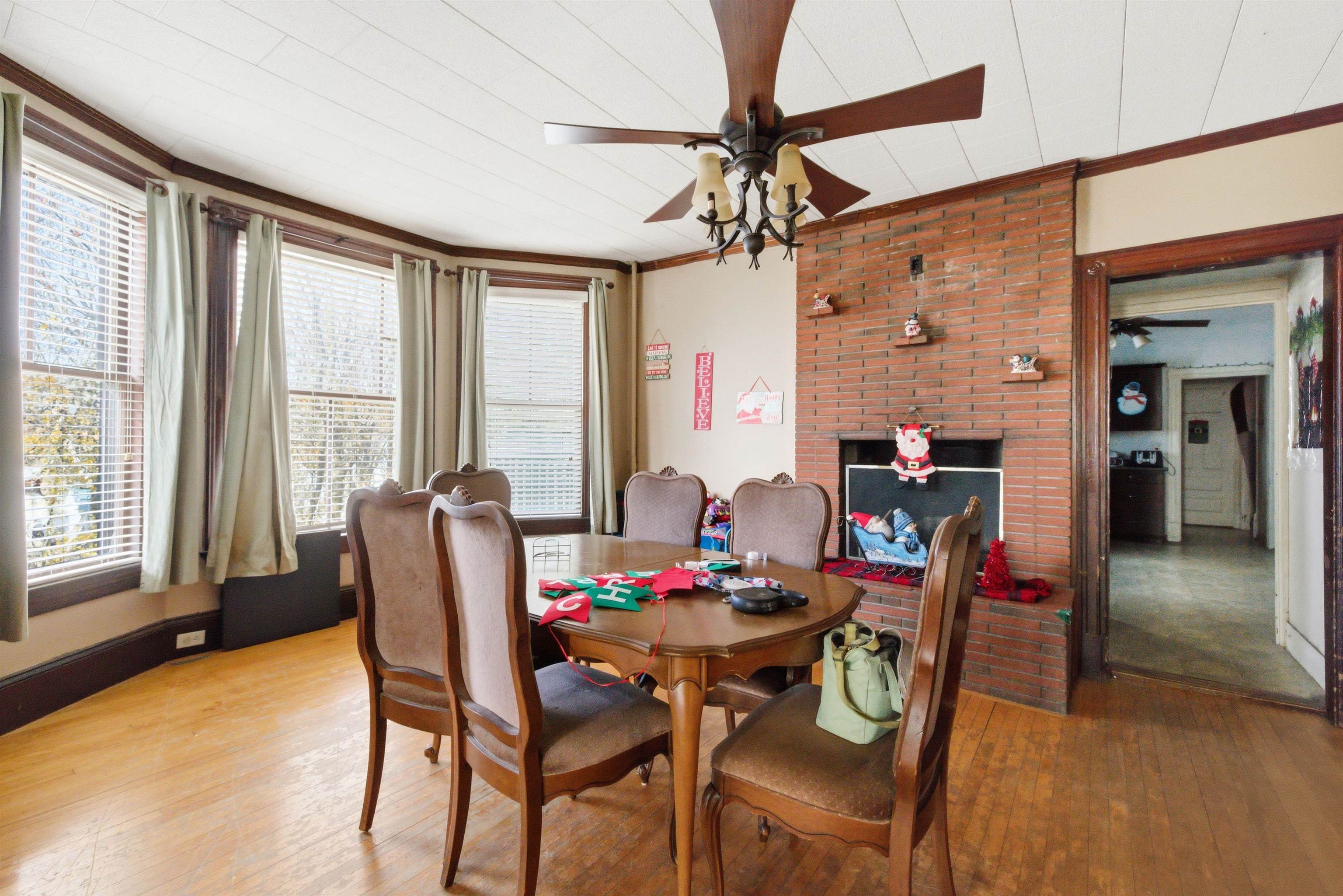 552 Spruce Street Manchester, NH 03103 - Photo 7 of 18 Gallery Image 7
